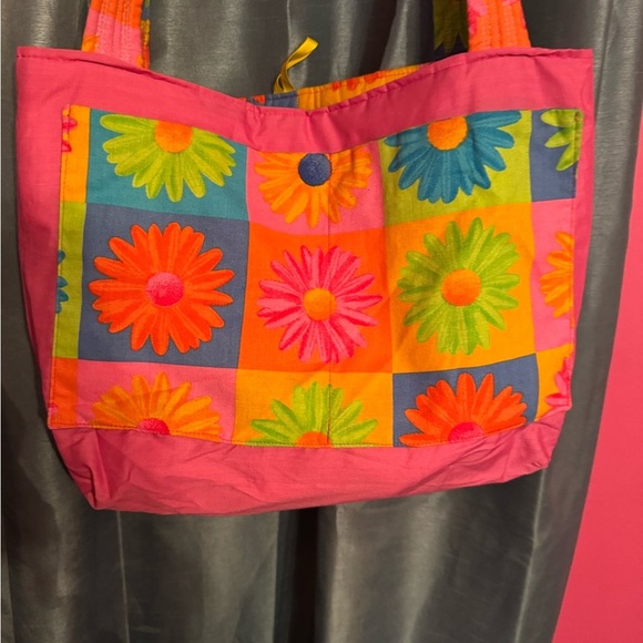 Handmade Spring Flowers Women’s Tote 12x16 Interior Exterior Pocket Flower Clasp - Picture 7 of 13